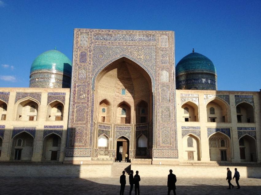 Travel to Uzbekistan on the trail of the Great Silk Road