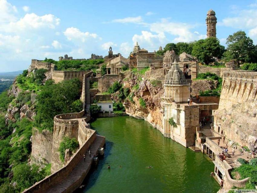 Rajasthan: Citadels of the Bravehearts