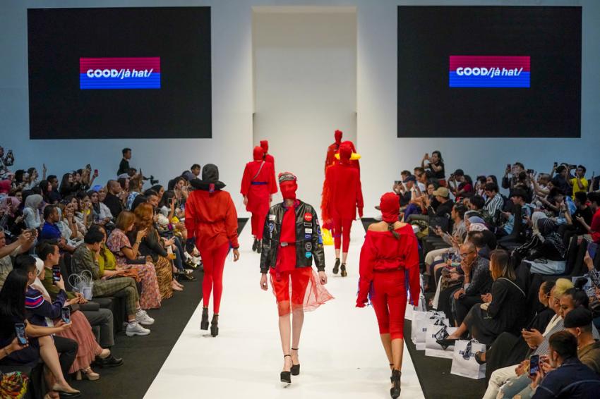 AirAsia Foundation launches travel collection in Kuala Lumpur Fashion Week 2019