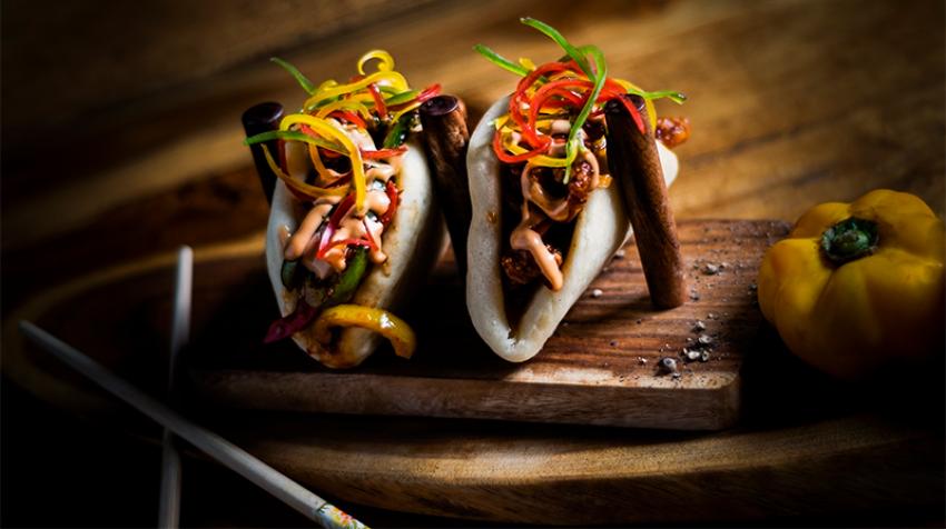 Bao – Served with a variety of sautéed veggies, Chilli paneer, Chilli Chicken, Crispy Chicken and Schezwan Prawn