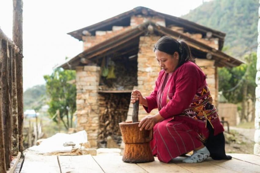 Rinchin Jompa at work. Image by Surajit Sharma.