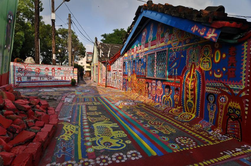 Rainbow village in Taichung. Photo courtesy: Wikipedia and Sanchita Guha