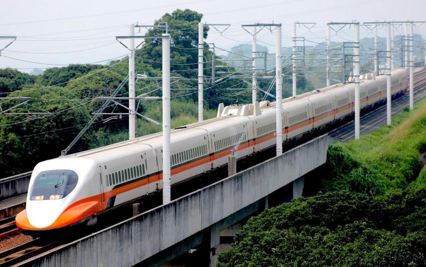 Taiwan High-Speed Train. Photo courtesy: Wikipedia Creative Commons