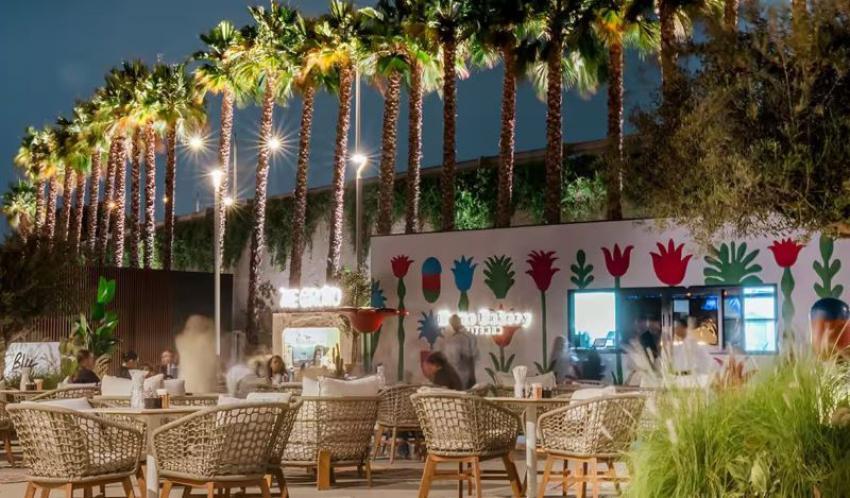 In its latest season, Marsa Boulevard brings together new dining concepts, striking art and stylish cultural pop-ups in one waterfront stretch. Photo: Visit Dubai website