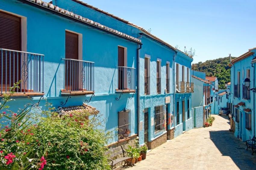 Júzcar is Spain’s only fully blue village. Photo: Pixabay