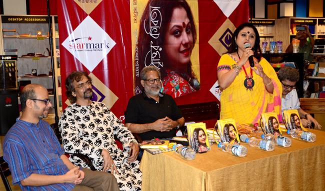 Anthology 'Abrittir Kobita' fulfills a void in the world of Bengali recitation, say poets and elocutionists
