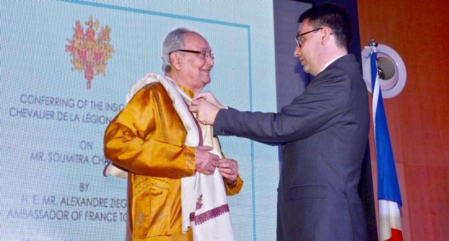 Soumitra Chatterjee receives Legion of Honours from France, says 'overwhelmed'