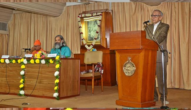 Dr. Subir Chowdhury, a key functionary of Prof. S. K. Chakraborty Memorial Trust and MCHD, speaks at the event. Photo: PR Team