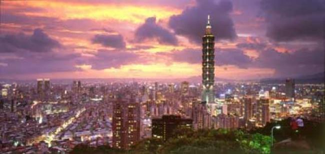 Taiwan hits record tourist arrival 