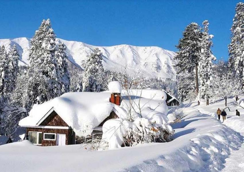 J&K: Gulmarg hotels sold out as tourists return to Valley
