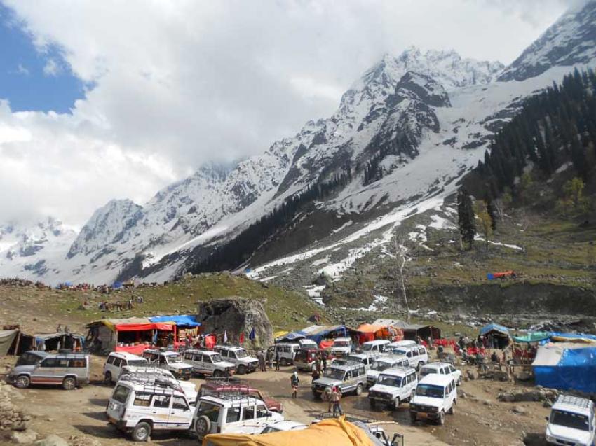 Sonmarg in Kashmir closed for day picnickers for next two weekends to prevent COVID resurgence