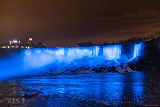 Niagara Falls unveils new LED-illumination 